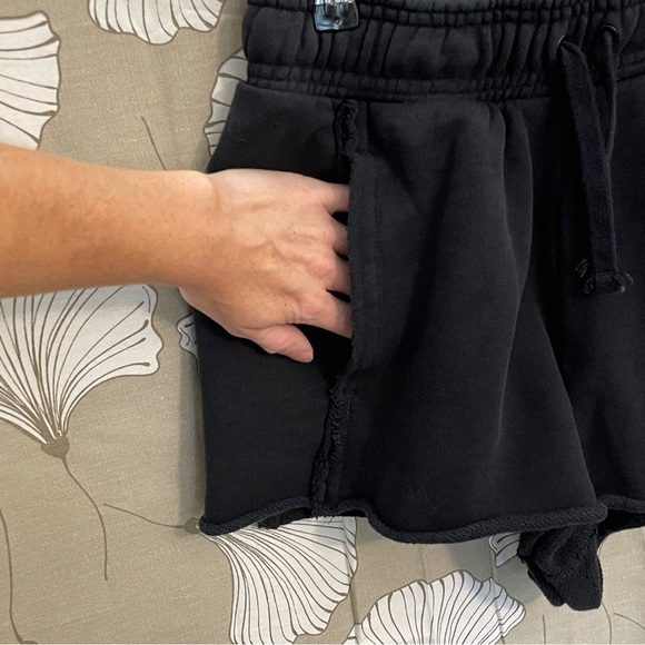 Adidas High Waist Cut Off Shorts XS - Picture 3 of 9